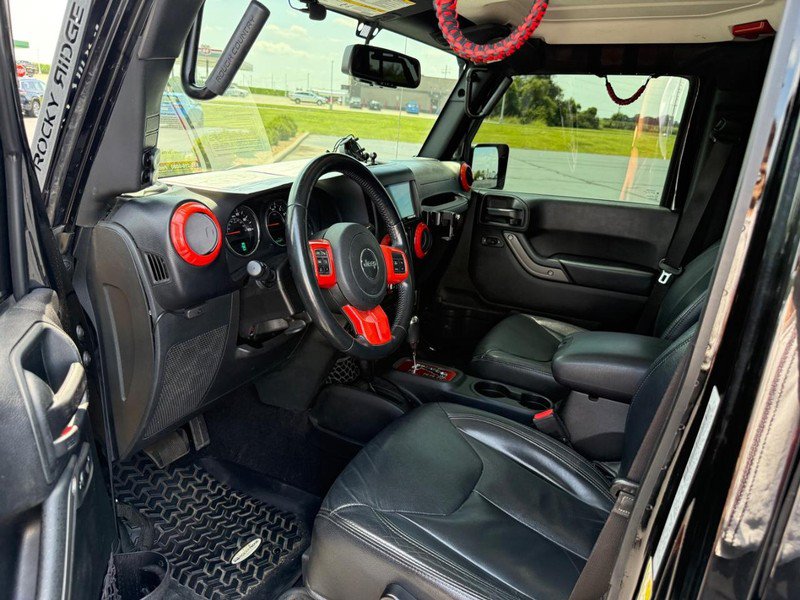 Used 2018 Jeep Wrangler Unlimited Sport S AWD/4WD image 2