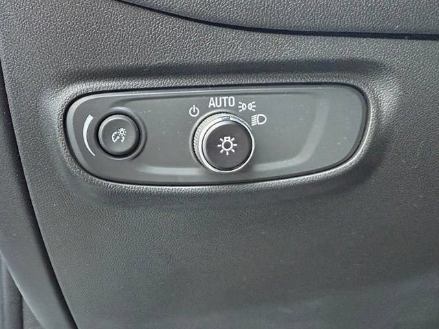 Certified 2023 Chevrolet Equinox LS w/ LS Convenience Package FWD image 25