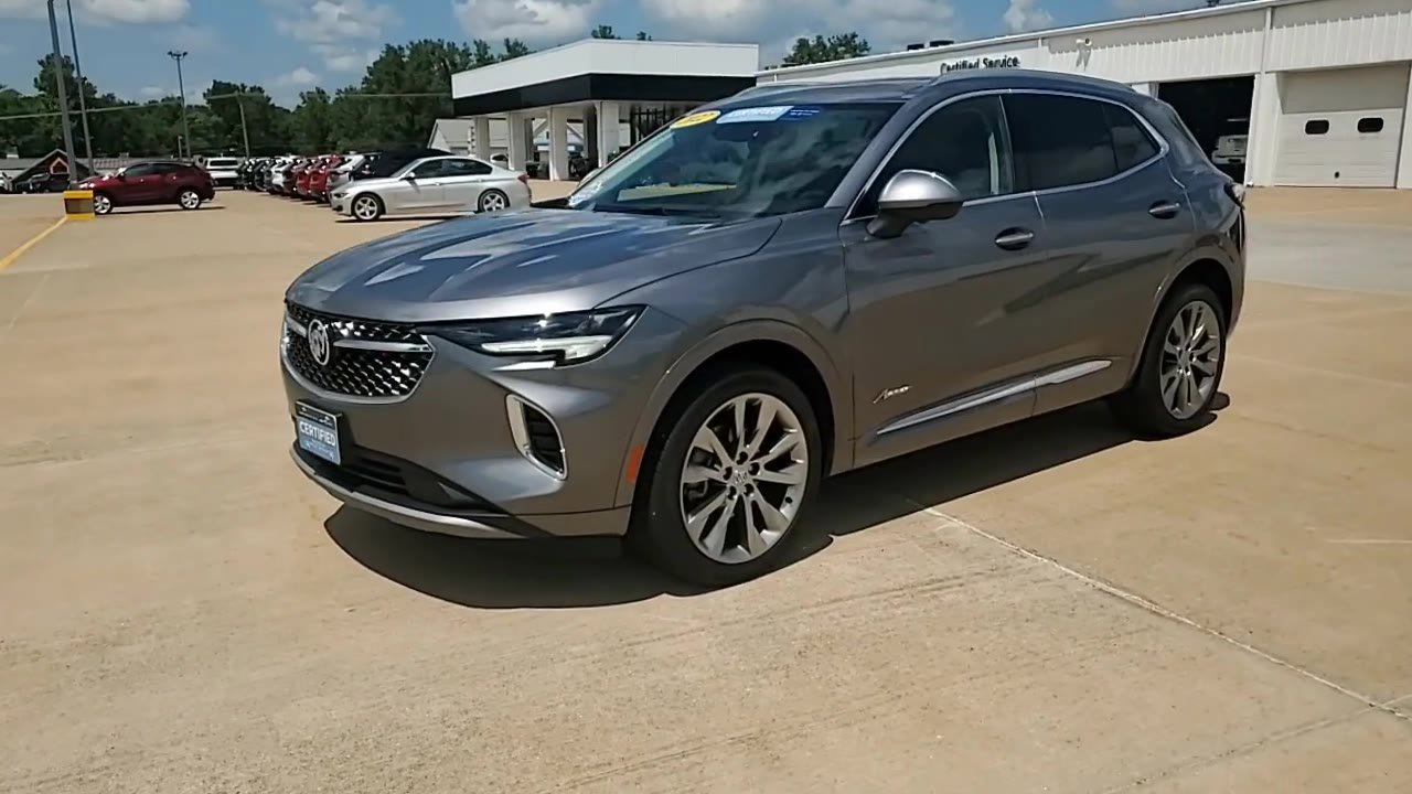 Certified 2022 Buick Envision Avenir w/ Technology Package II image 4