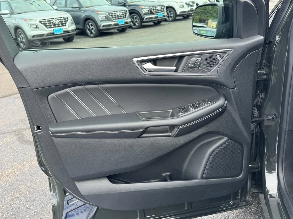 Used 2022 Ford Edge ST AWD/4WD image 38