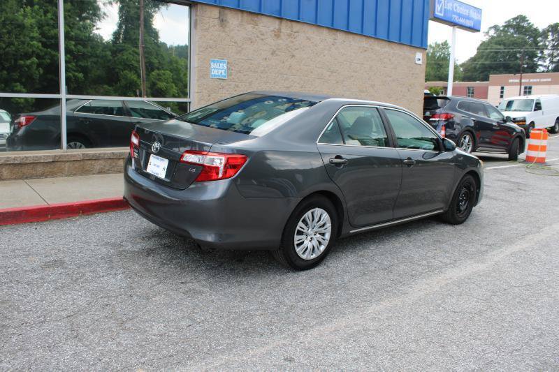 Used 2012 Toyota Camry LE FWD image 5