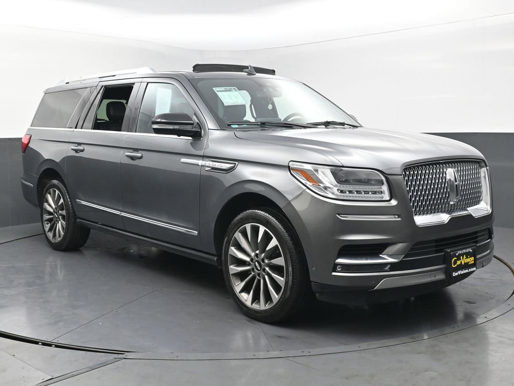 Used 2021 Lincoln Navigator L Reserve image 3