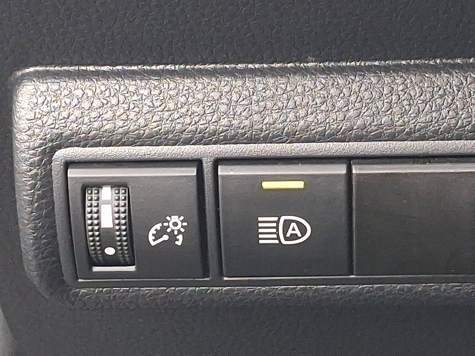 Used 2024 Toyota Corolla LE FWD image 24