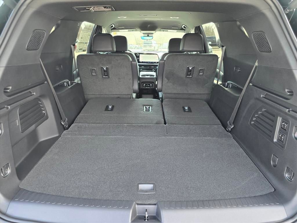 New 2026 Chevrolet Traverse High Country image 21