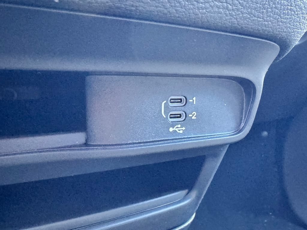 New 2026 Chrysler Pacifica Select FWD image 19