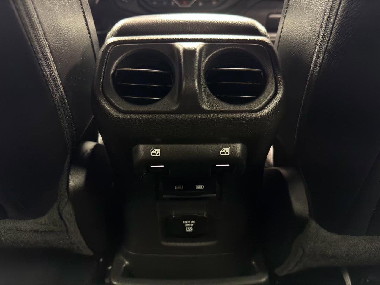 Used 2023 Jeep Wrangler Sahara AWD/4WD image 29