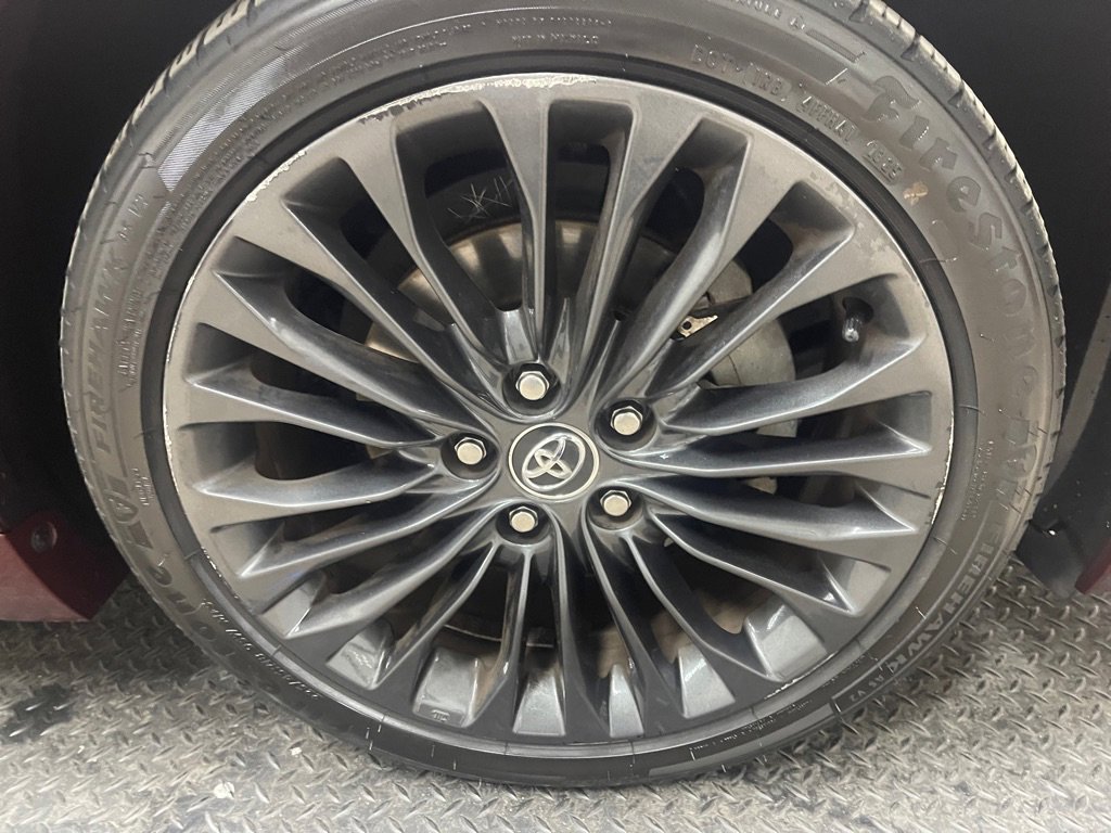 Used 2016 Toyota Avalon Touring image 37