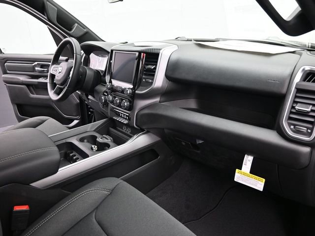 New 2026 RAM 1500 4x4 Crew Cab image 24
