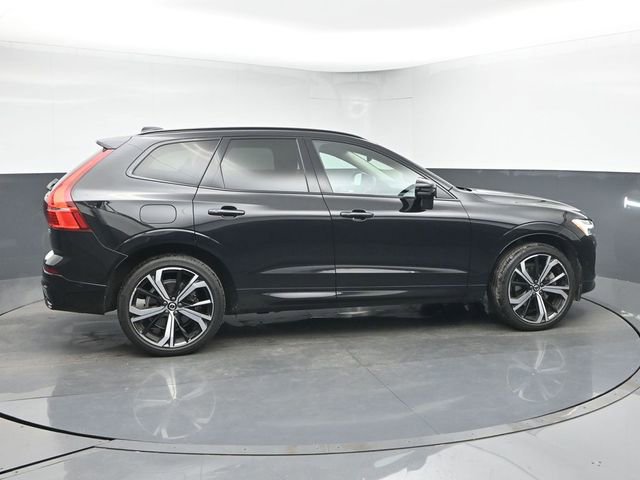 Used 2023 Volvo XC60 B6 Ultimate w/ Protection Package Premier image 8