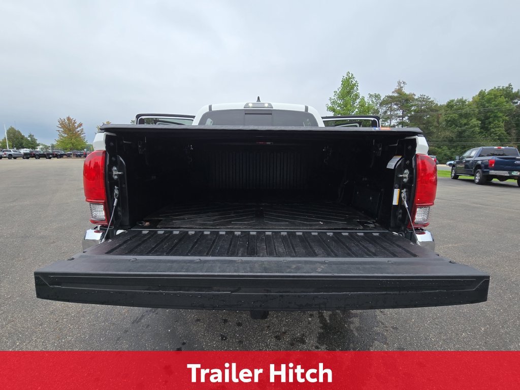 Certified 2021 Toyota Tacoma SR5 AWD/4WD image 15