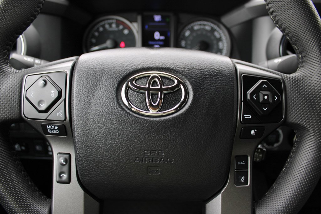 Used 2023 Toyota Tacoma TRD Off-Road AWD/4WD image 18