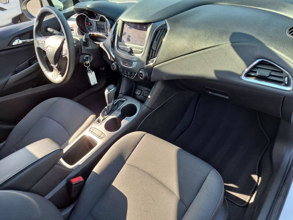 Certified 2019 Chevrolet Cruze LS w/ LS Convenience Package FWD image 30