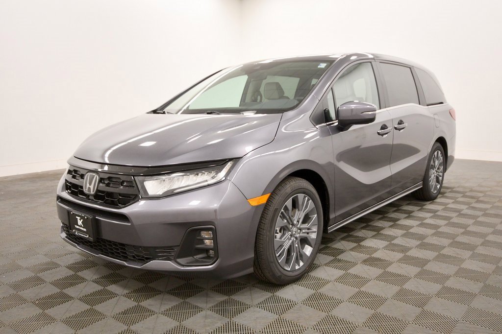 New 2026 Honda Odyssey Touring image 2