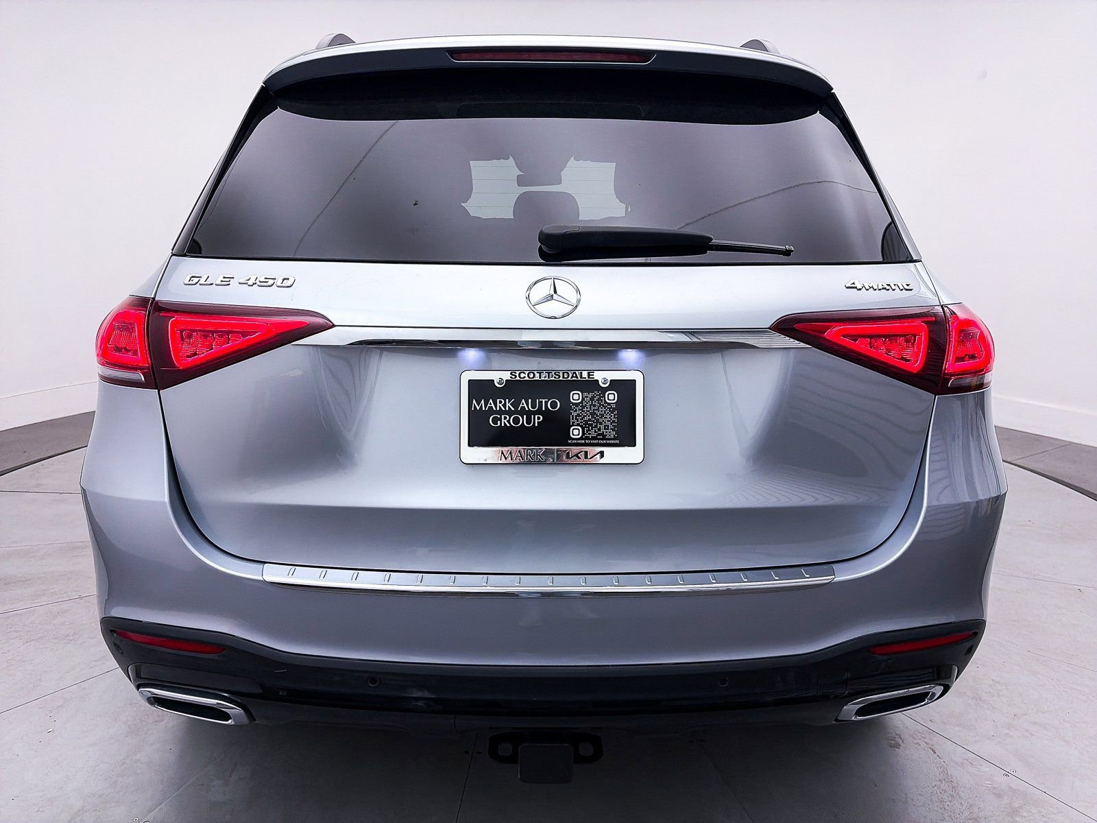 Used 2023 Mercedes-Benz GLE 450 4MATIC w/ AMG Line Exterior image 17