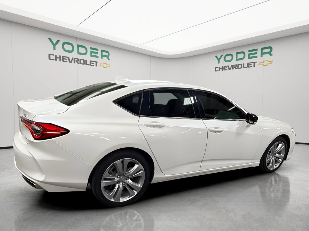 Used 2022 Acura TLX w/ Technology Package FWD image 4