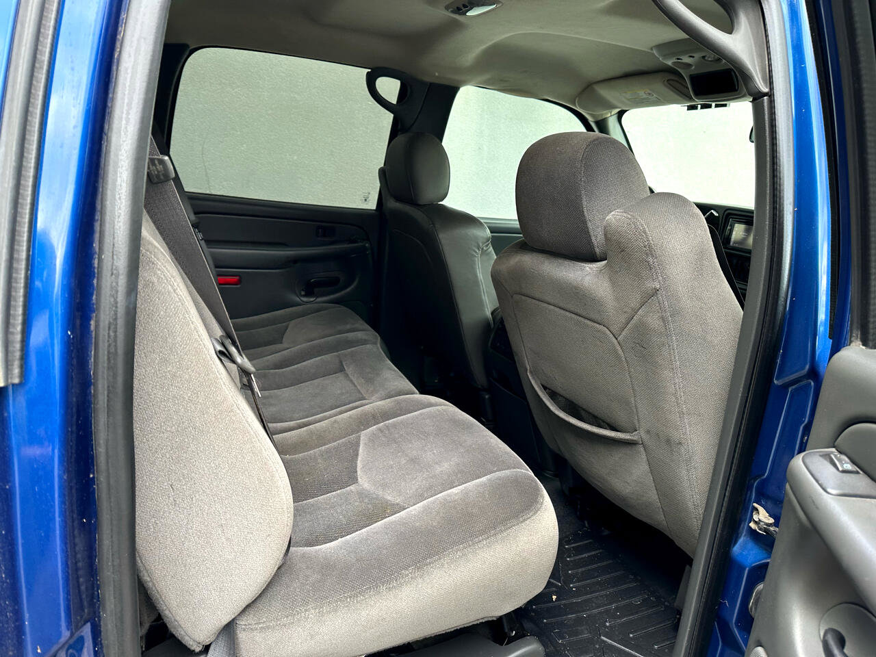 Used 2004 GMC Sierra 2500 SLE w/ Skid Plate Package image 31