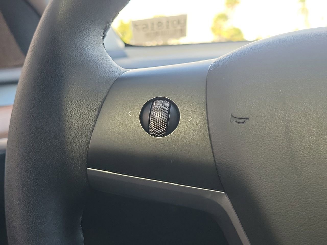 Used 2024 Tesla Model Y Long Range image 29