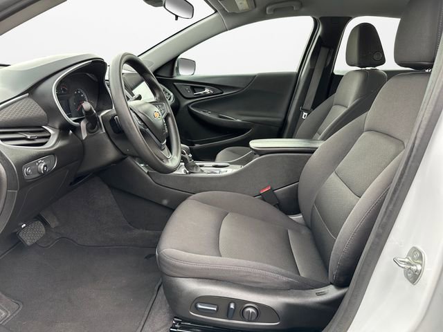 Used 2024 Chevrolet Malibu LT FWD image 9