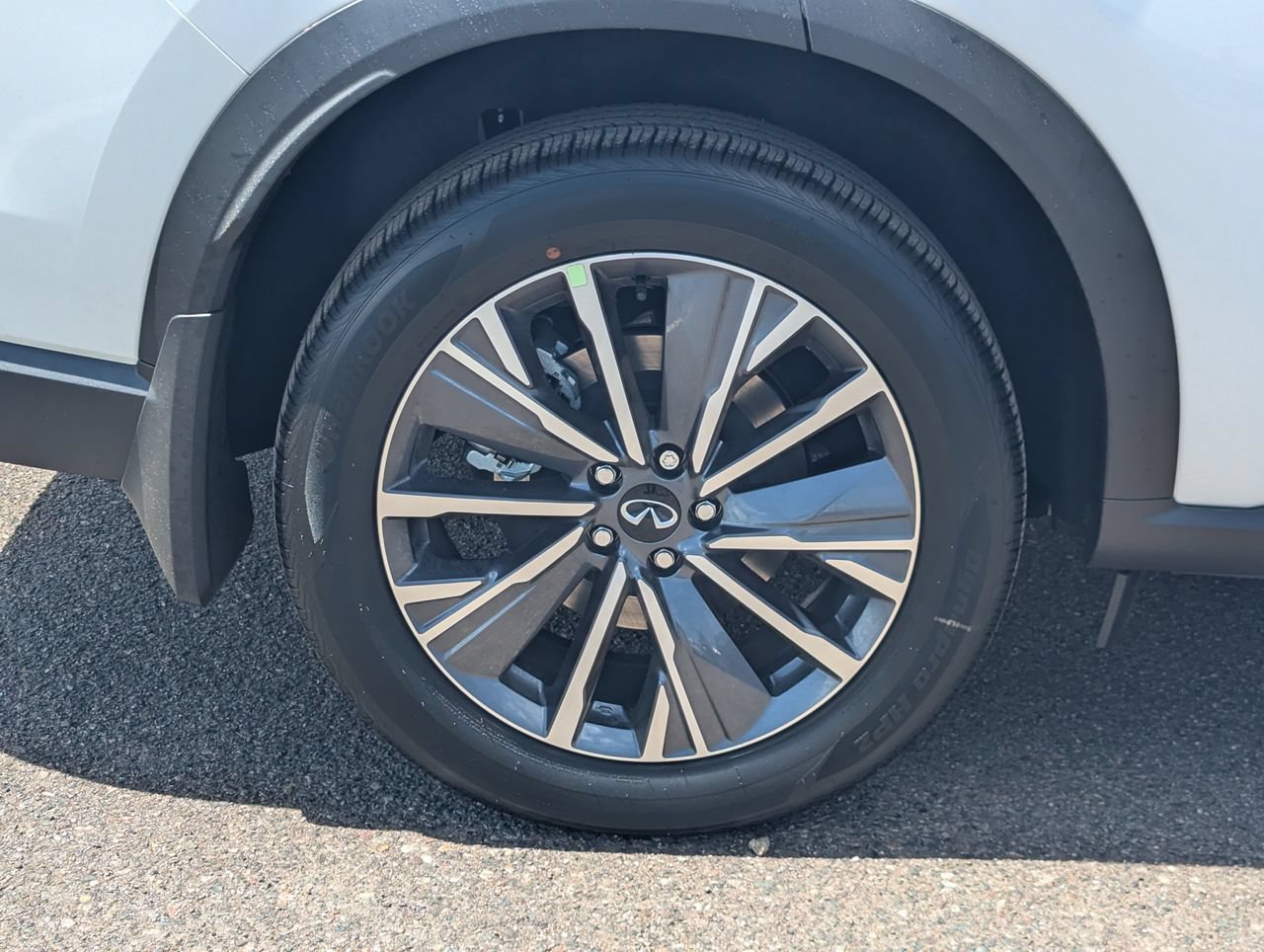 New 2027 INFINITI QX60 Luxe w/ Cargo Package AWD/4WD image 9