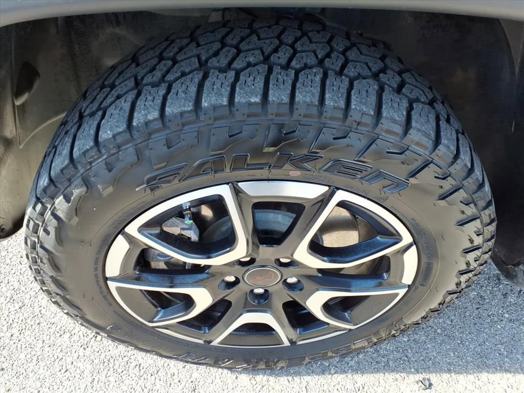 Used 2025 Jeep Compass Trailhawk w/ Trailhawk Elite Group image 10