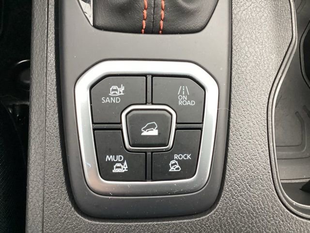 Used 2026 Nissan Frontier PRO-4X w/ Pro-4x Convenience Package AWD/4WD image 11