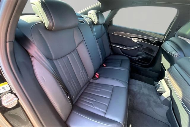 Used 2025 Audi A8 L 3.0T w/ Executive Package AWD/4WD image 29
