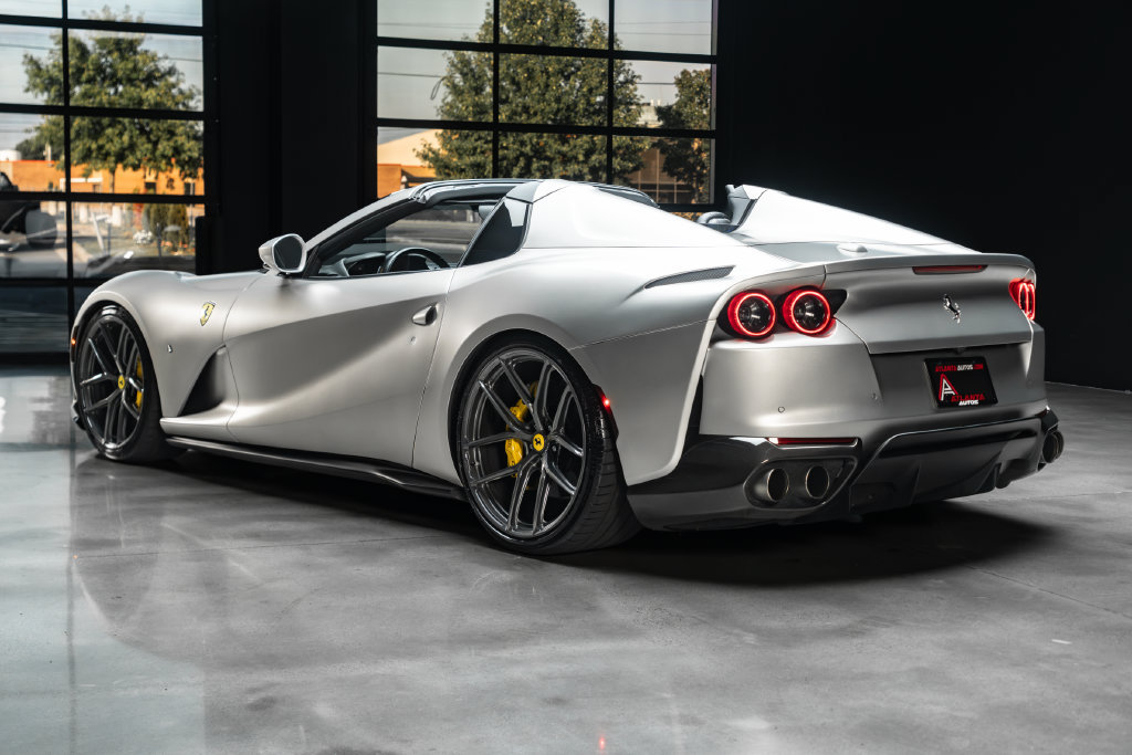 Used 2021 Ferrari 812 GTS RWD image 25