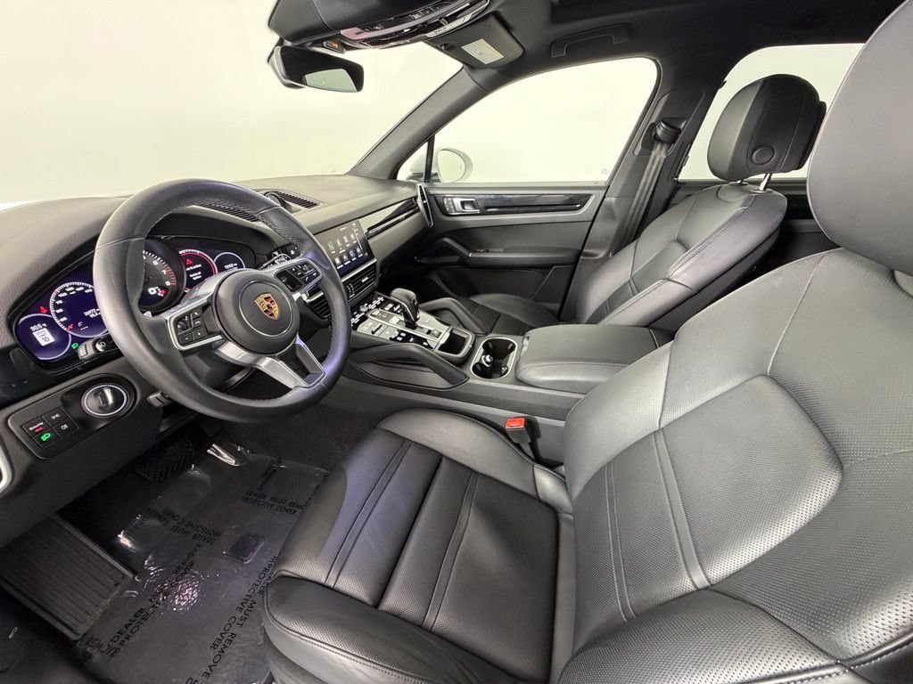 Certified 2023 Porsche Cayenne AWD/4WD image 4