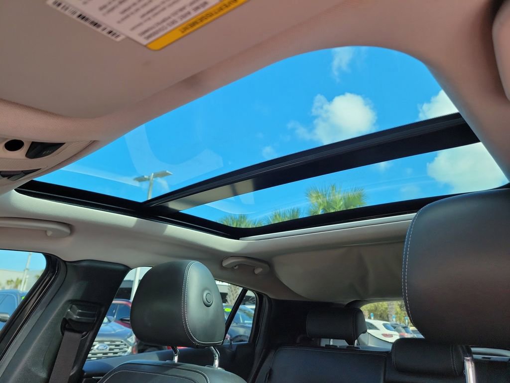 Used 2019 INFINITI QX30 image 34