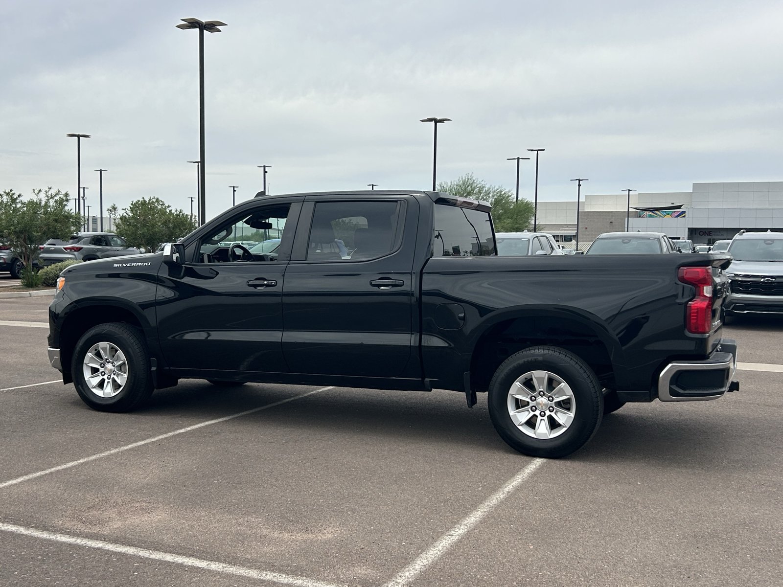 Certified 2025 Chevrolet Silverado 1500 LT RWD image 3