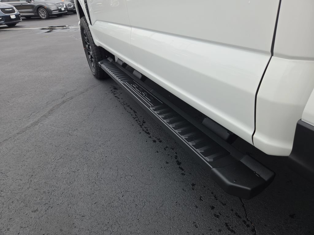 New 2027 Ford F250 Lariat w/ Black Appearance Package AWD/4WD image 12