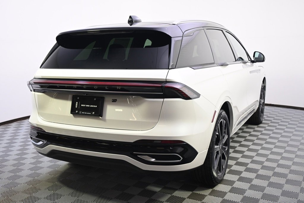 New 2026 Lincoln Nautilus Reserve image 6