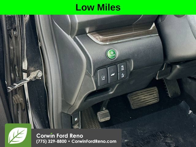 Used 2016 Honda CR-V Touring image 10