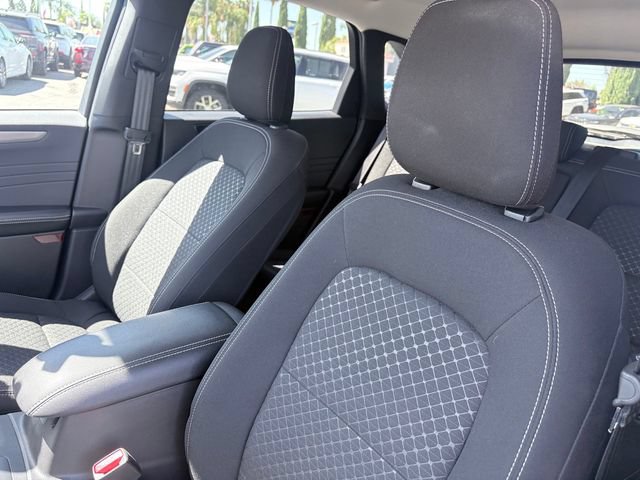 Used 2023 Ford Escape Active w/ Cold Weather Package FWD image 11