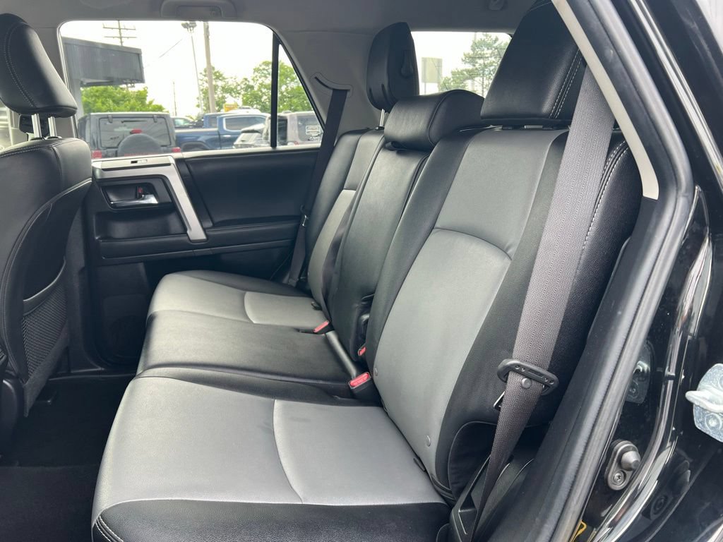 Used 2021 Toyota 4Runner SR5 Premium AWD/4WD image 20
