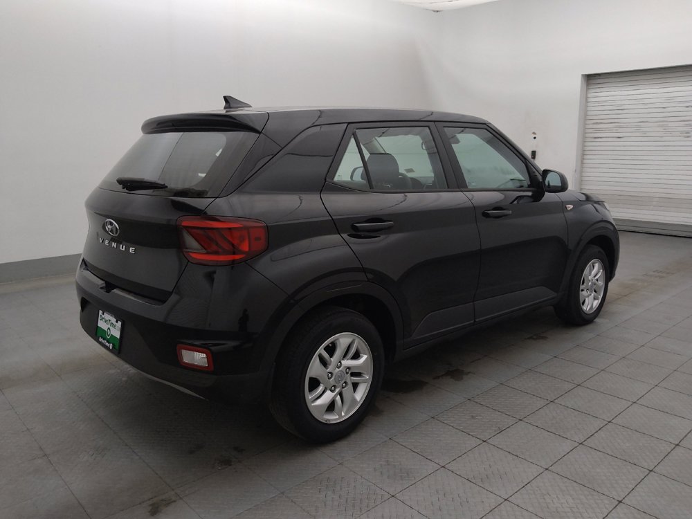 Used 2021 Hyundai Venue SE FWD image 10