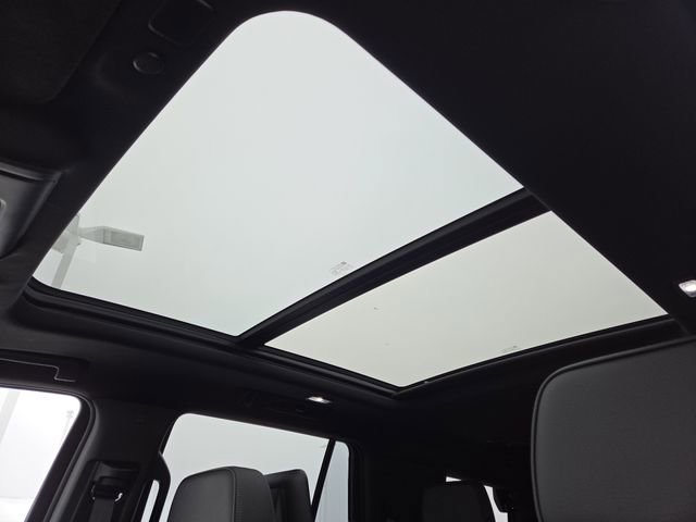 Used 2021 GMC Yukon Denali image 3