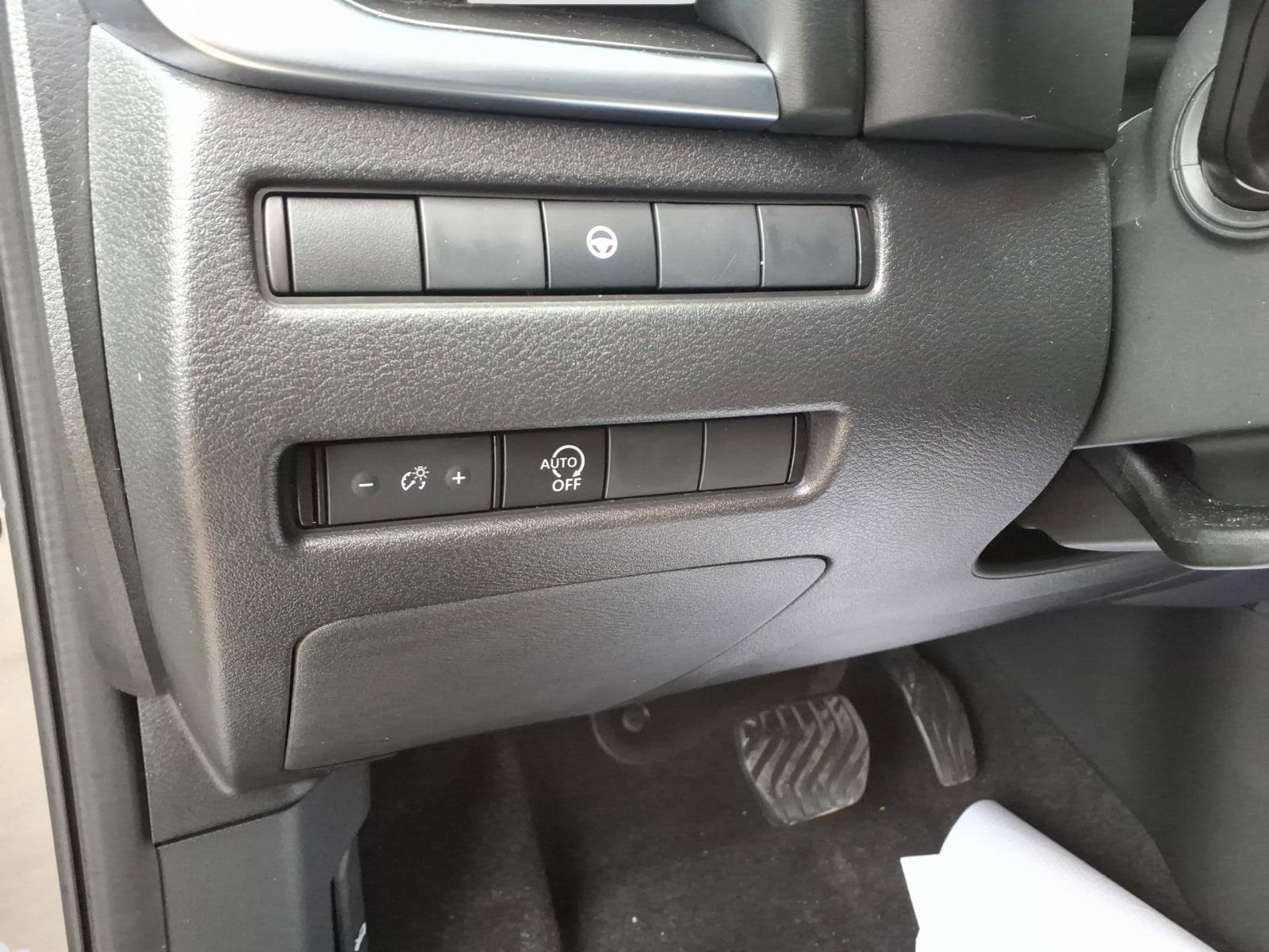 Certified 2023 Nissan Rogue SV image 17