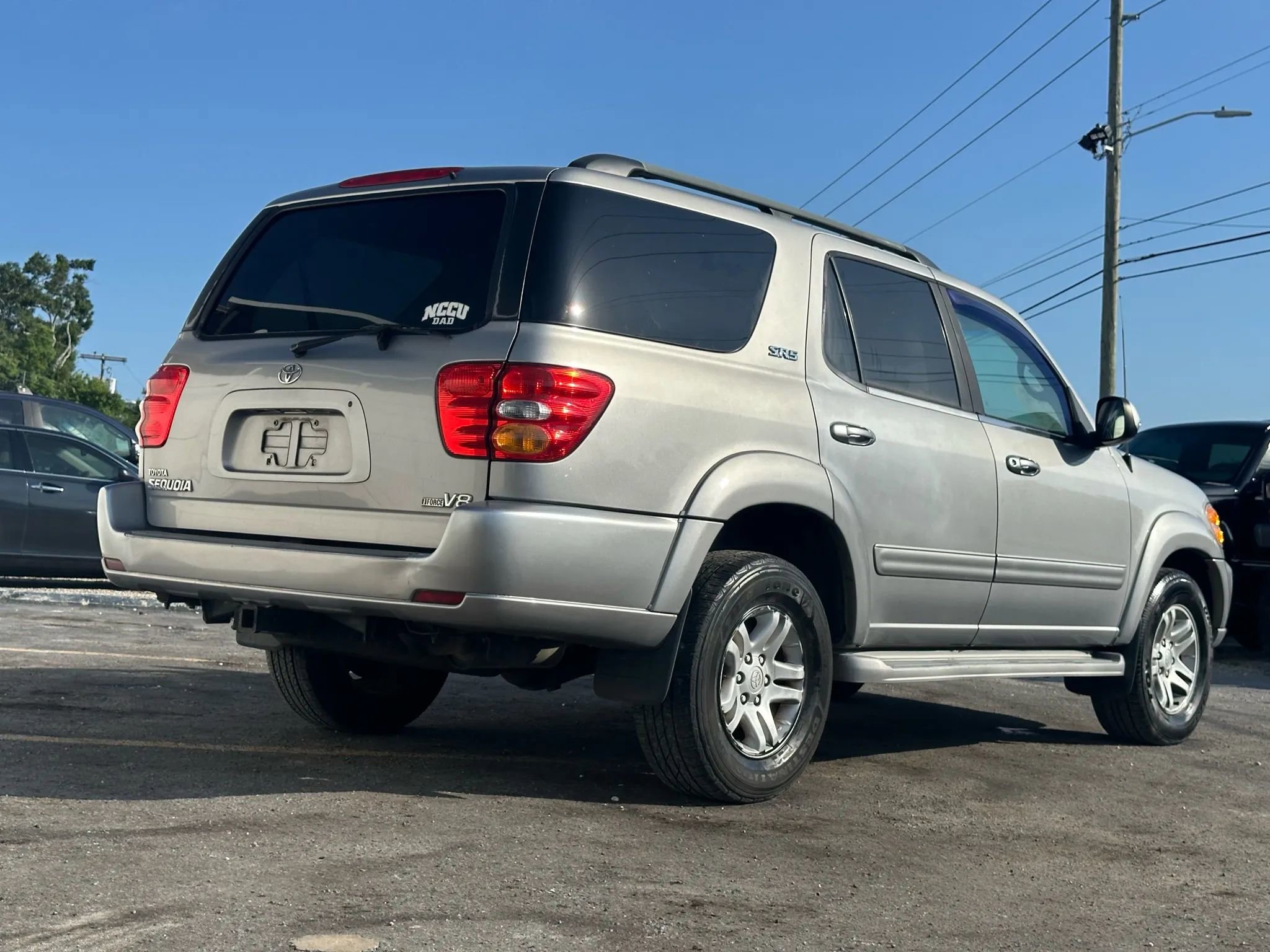 Used 2003 Toyota Sequoia SR5 RWD image 4