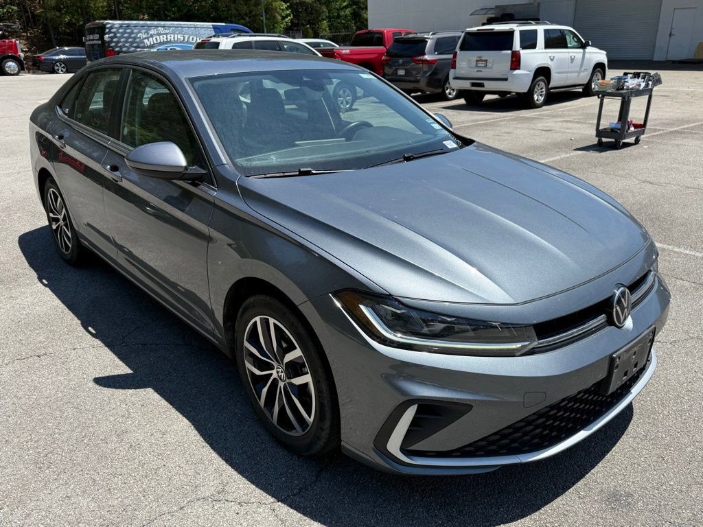 Used 2025 Volkswagen Jetta SE