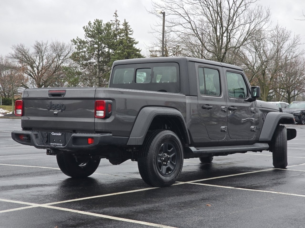 Used 2024 Jeep Gladiator Sport image 18