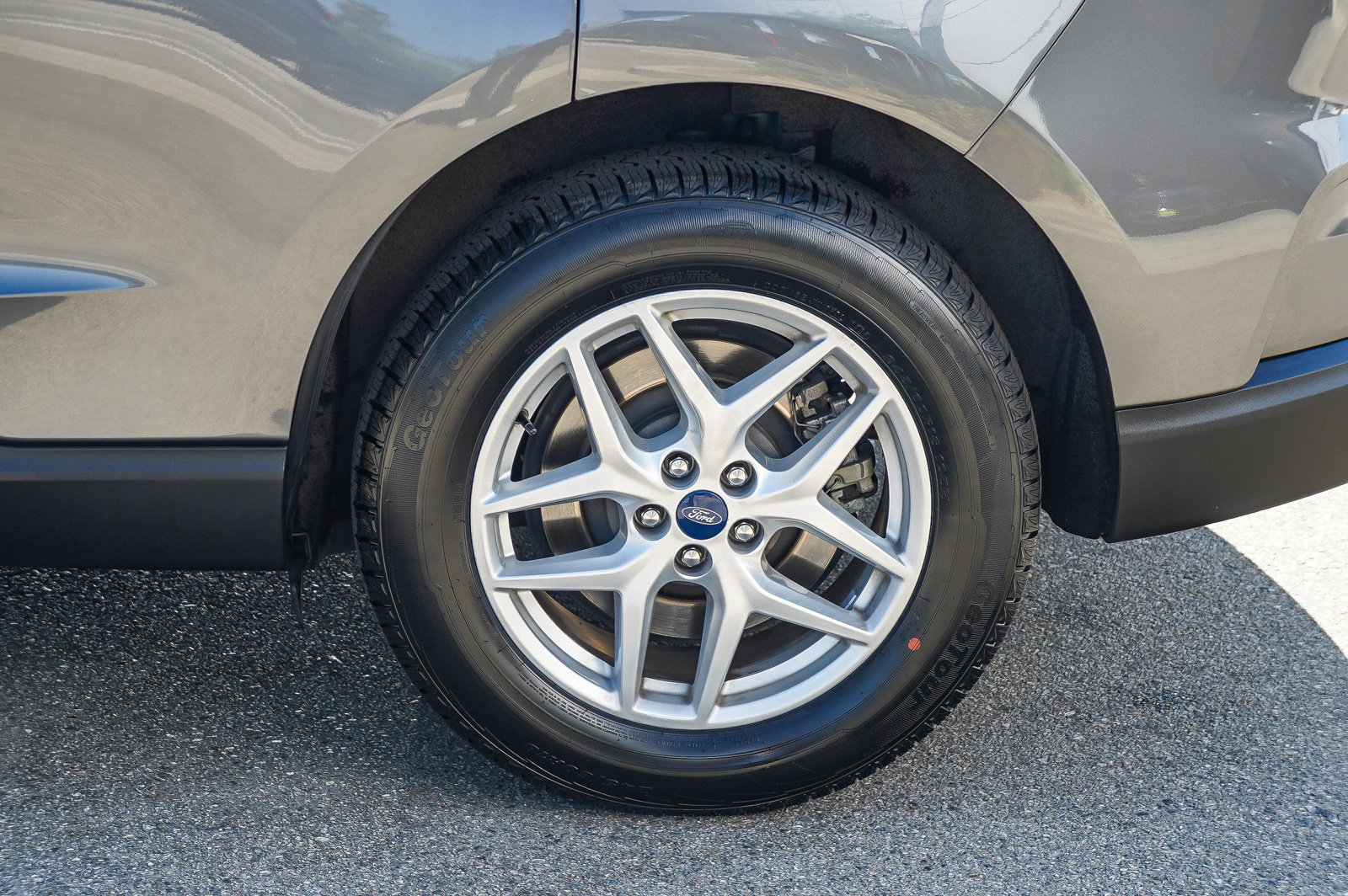 Used 2022 Ford Edge SEL AWD/4WD image 11