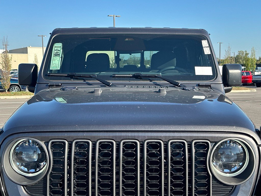 New 2026 Jeep Gladiator Sport w/ Dual Top Group AWD/4WD image 41
