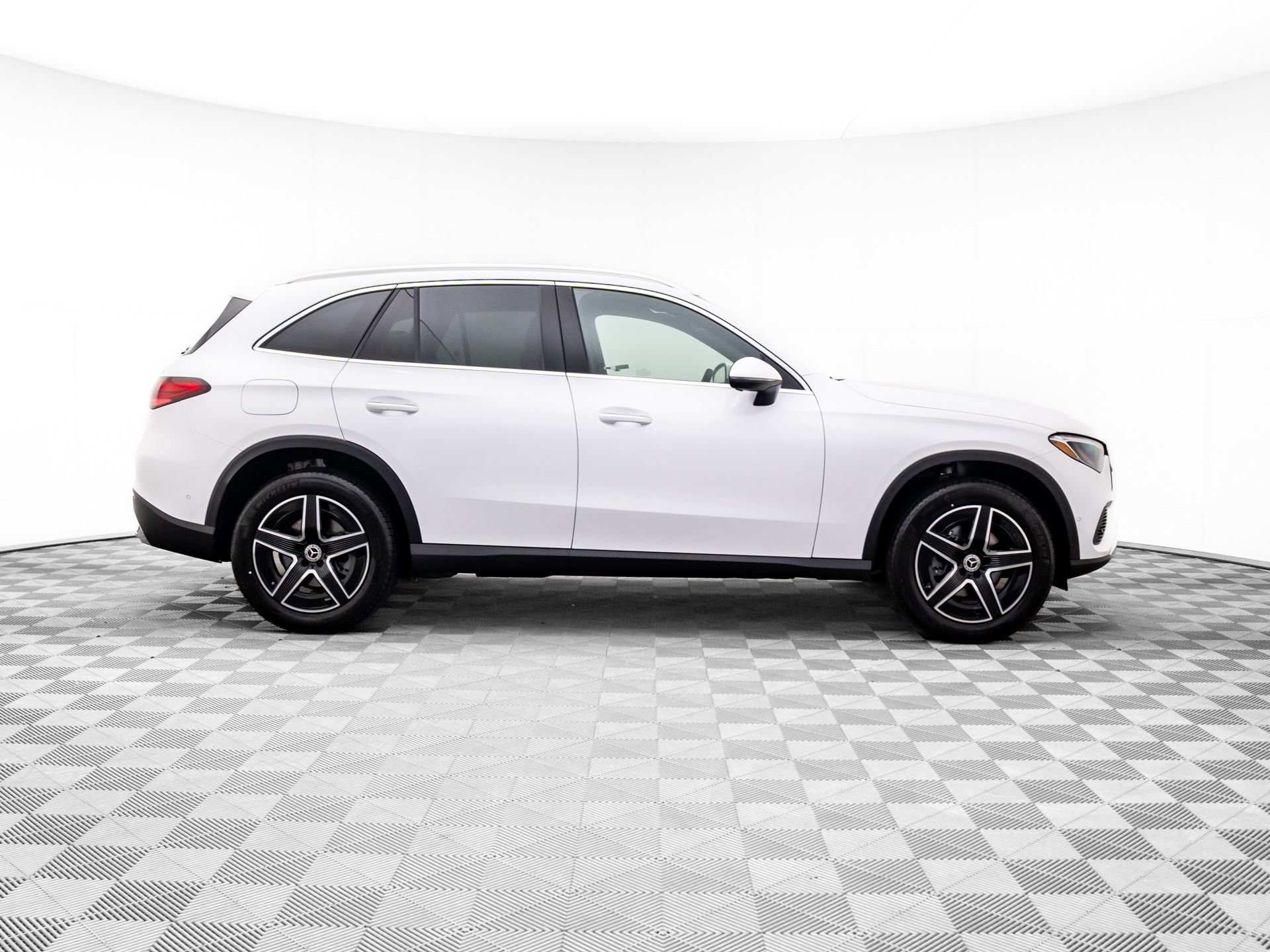 New 2026 Mercedes-Benz GLC 300 4MATIC image 6