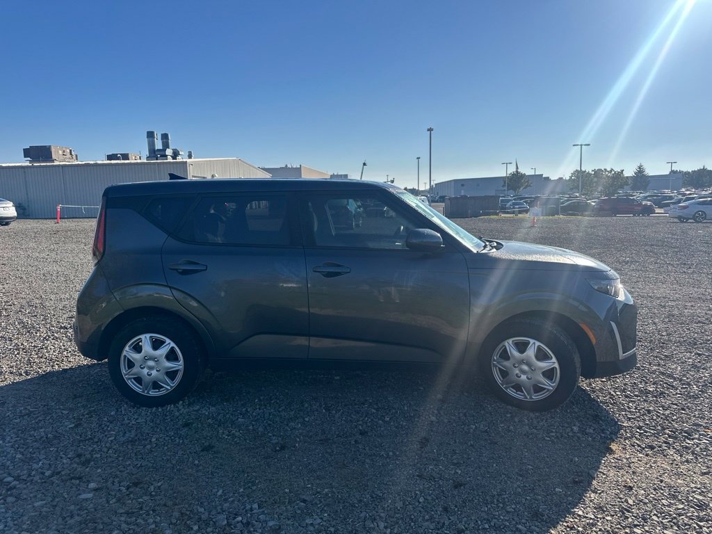 Used 2023 Kia Soul LX FWD image 10