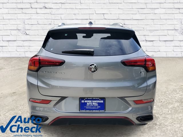 Used 2023 Buick Encore GX Select w/ Sport Touring Package FWD image 3