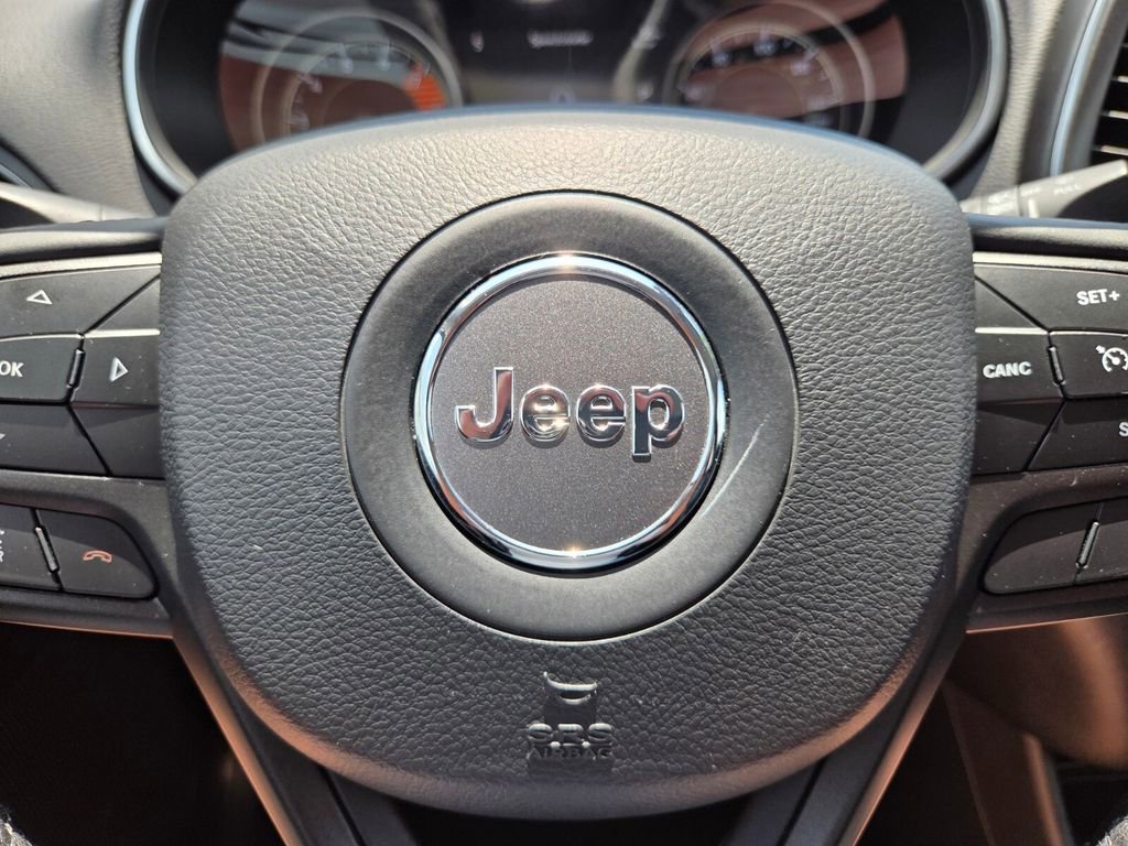 Used 2019 Jeep Cherokee Trailhawk w/ Cold Weather Group AWD/4WD image 29