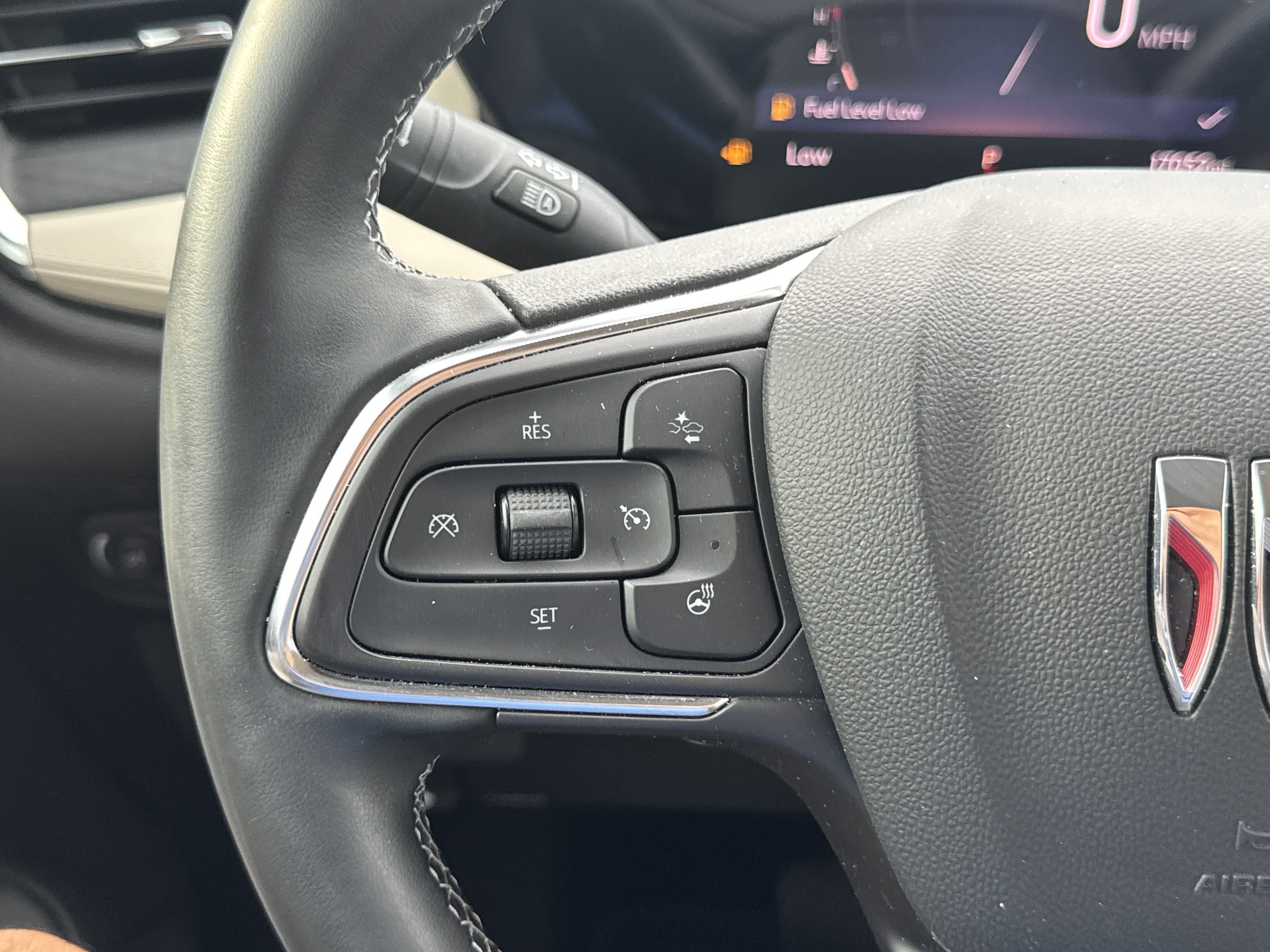 Used 2025 Buick Encore GX Avenir w/ Avenir Convenience Package FWD image 14