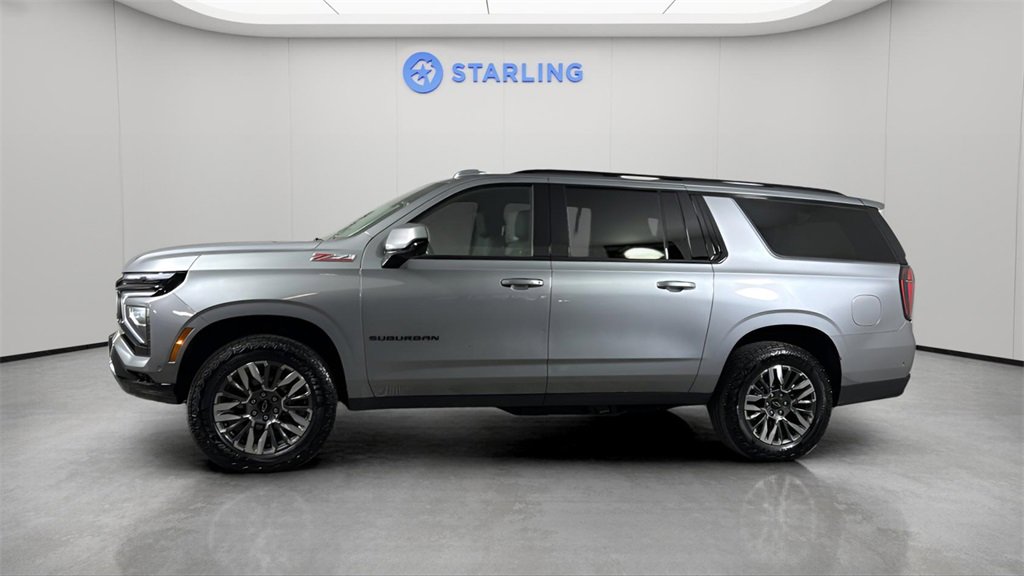 Used 2025 Chevrolet Suburban Z71 image 2