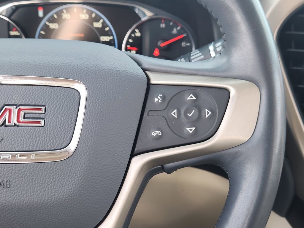 Used 2021 GMC Acadia Denali w/ Denali Technology Package image 26